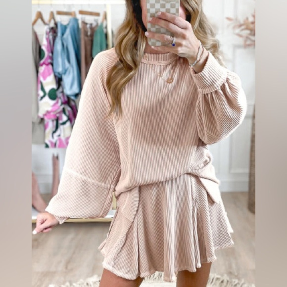 Jet Stream Corded Lantern Sleeve Pullover Ruffle Mini Skirt Set